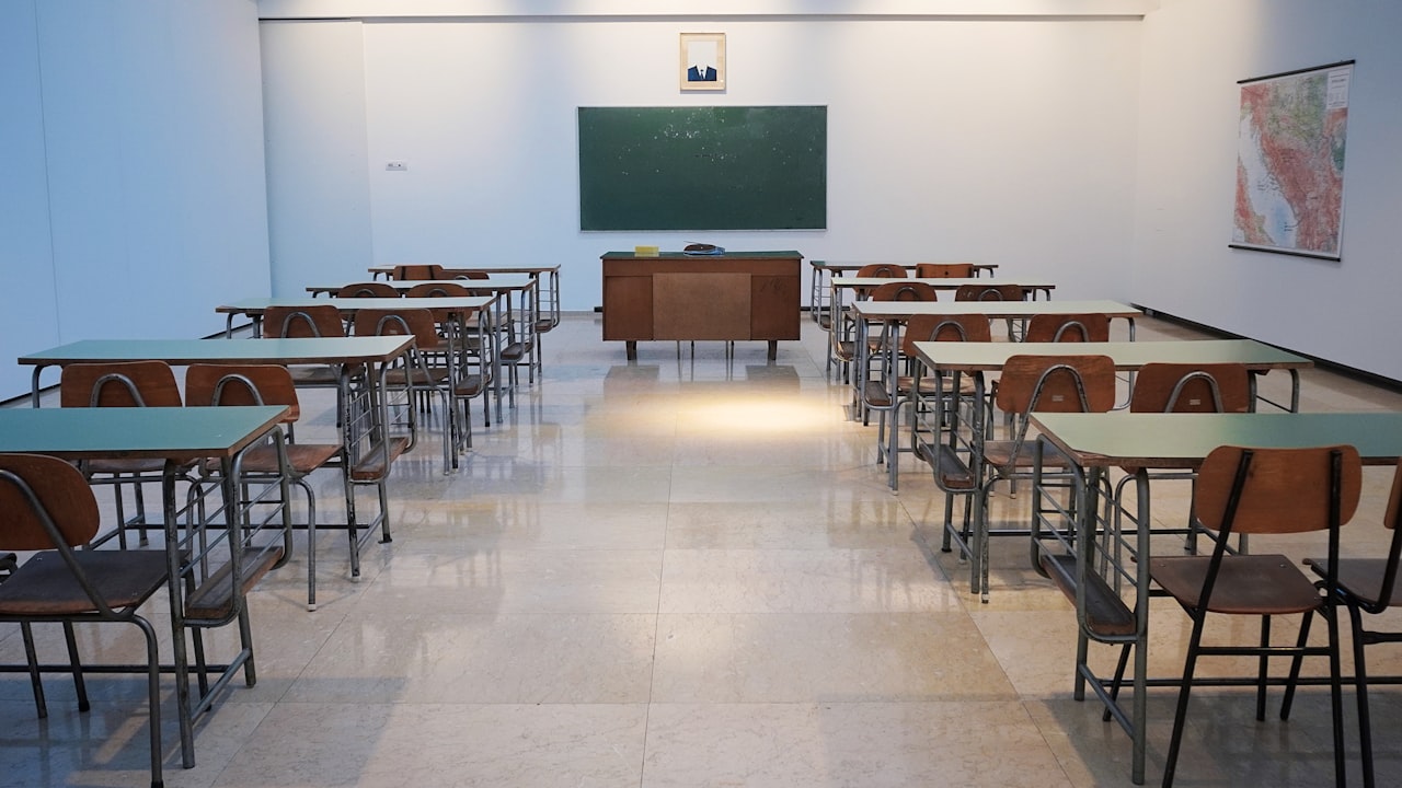 Maktab kutubxonasi raqamli o'qish zonasi bilan boyitildi